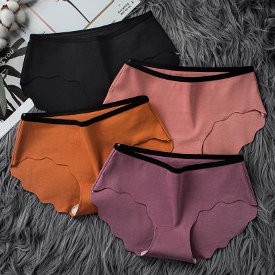 China Seamless Solid Color Cotton Underwear Women Breathable Panties With Wave Edge for sale