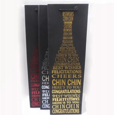 China Luxuriöse Recyclingpapier-Wein-Flaschen-Taschen mit dem heißen Stempeln/Fall-Umbau/Griff zu verkaufen