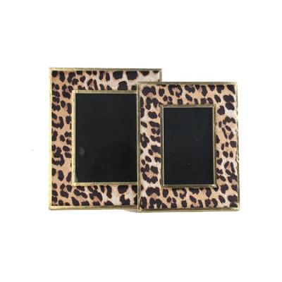 China Eco-friendly Exquisite Style Leopard Home Decoration Photo Frame for sale