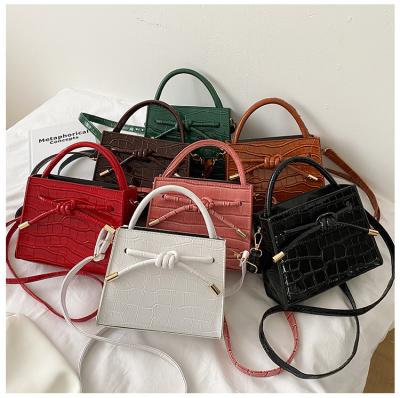 China Lady 2021 hot factory sale handbags young fashion small Handbags For Women clip for sale