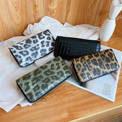 China 2021 Luxury Fashion Leopard-copy Waterproof Girls Coin Purse Ladies Long Lady Shorts Wallet Youth For Women for sale