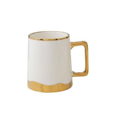 China Drinkware Sustainable Popular Minimalist Ceramic Fancy Wavy Design Gold Porcelain Milk Mug With Ceramic Lid for sale