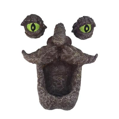 China Europe hot sale resin tree man funny bird feeder for garden decoration unique design with nails on the back for hanging trees for sale