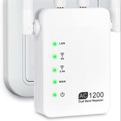 China WiFi Signal Extender up to 6000 sq.ft and 35 Devices Dual Band WiFi Repeater with WAN+LAN Port 4*3dBi Antennas & Access Point Mode Easy Setup for sale