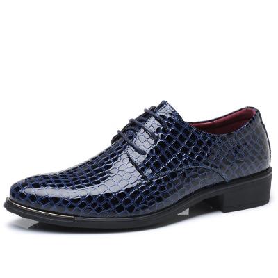 China Massage Crocodile Pattern Leather Men's Wedding Shoes Italian Fashion Business Men's Elegant Shoes Formal Shoes Plus Size for sale