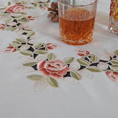 China New Lufu embroidery hand embroidery lace tablecloth luxury artificial lace tablecloth floral tablecloths for sale