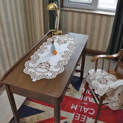 China Durable LufuTop Selling Polyester Jacquard Cavity Embroidered Luxury Table Runner Table Cloth Table Runner For Embroidering for sale