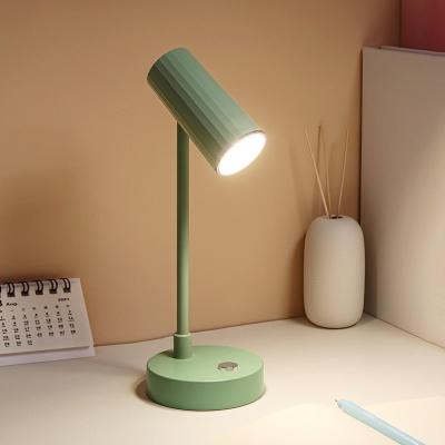 China YIZHI Modern Simple Modern Eye Protection Lamp Usb Rechargeable Desk Reading Learning Dormitory Lighting Student Table Light Lamp for sale