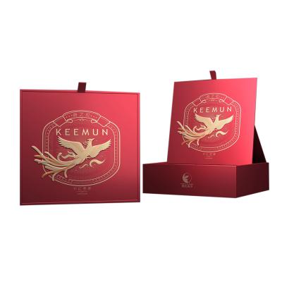 China Recycled Materials Custom Design Hot Stamping Embossed Magnetic Paper Gift Box Wholesale Hard Gold Foil Wine Food Drinks Tea Packaging With Lid for sale