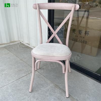 China Factory direct supply restaurant chair wrought iron metal fork back chair wood wrought iron dining chair à venda