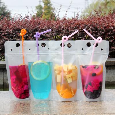 China Recyclable Zipper Recyclable Freezing Juice Custom Clear Plastic Drink Bag Beverage Pouch With Straw for sale