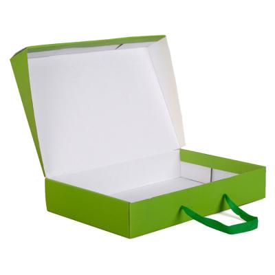 China Handmade custom logo printed garment apparel packaging box for apparel for sale