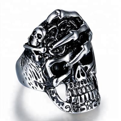 China Skeleton Gothic Stainless Steel Hand Skull Ring 316L Stainless Steel Finger In Stock for sale