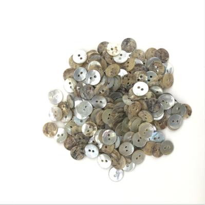 China Fancy Cheap Viable Wholesale Customized Two Holes Natural Agoya Shell Button For Garment à venda