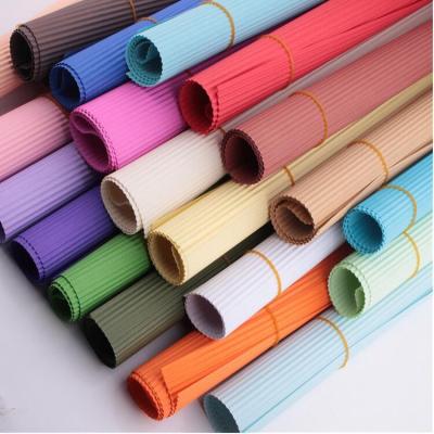 China Shinewrap ANTISTATIC Stripe Wrapping Paper For Custom Bouquets Flower Gift Wrapping Paper Roll for sale