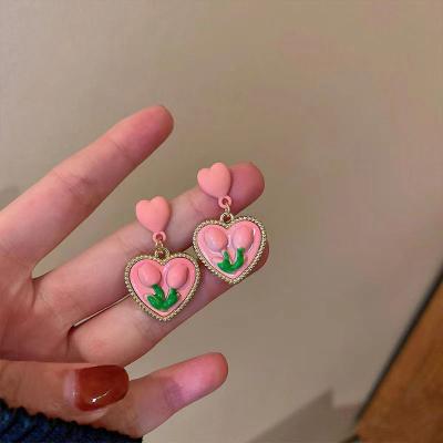 China FASHIONABLE small love tulip earrings women 2022 year new trend temperament earring sweet sense of luxury earrings for sale