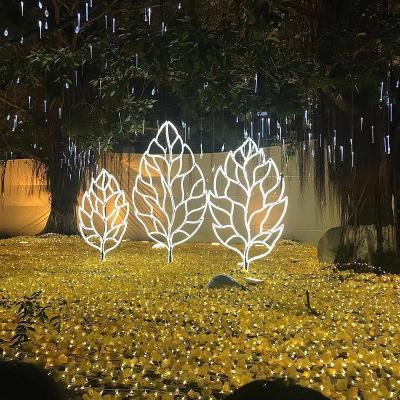 China Commercial Theme LED Light Project Use Artificial Festive String Lights Outdoor Christmas Decorations 3D LED Animal Leaves Model Lights for sale