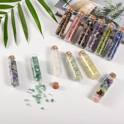 China Wholesale Natural Quartz Chips Glass Bottle Wishing Bottle from Europe Crystal Gravel Bottle Healing Stones for sale