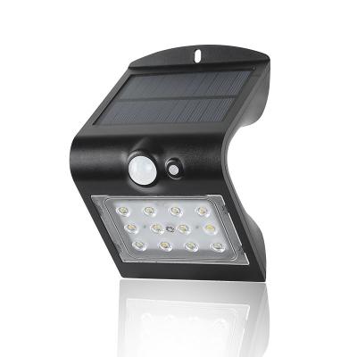 China Solar Garden Outdoor Wall Lights 1.5W 220LM With Sensor Wall Mounted Solar Light for sale