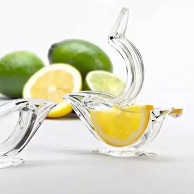 China Viable Customize Logo Glass Acrylic Crystal Squeezer Squeezer Kitchen Tools Dinner Dish Elegance Squeezer Art Bird Lemon Lime Squeezer for sale