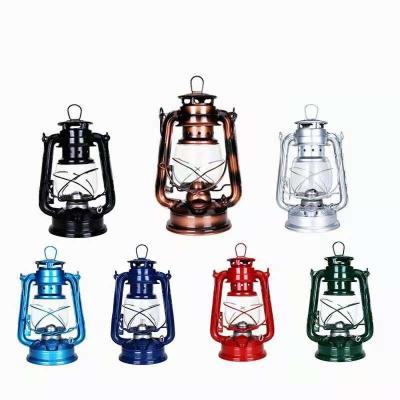 China Religious Hot Selling Activities Kerosence Lamp Vintage Hurricane Lantern 25cm Antique Decoration Hanging Hurricane Lantern for sale