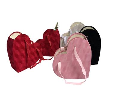 China Wholesale Handmade Velvet Heart Shape Handle Floral Display Package Boxes Sets In Stock for sale