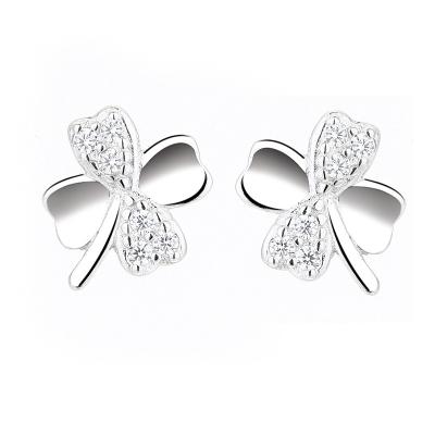 China High Quality S925 Sterling Silver Lucky Four Leaf Clover Grass Stud Earrings for sale