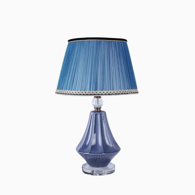 China Hot selling traditional popular European bedroom crystal low nightstand creative soft ceramic table lamp for sale