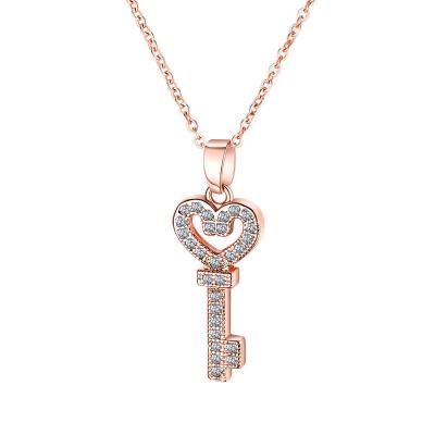 China Women Environmental Friendly Romantic Copper Necklace Fashion Zircon Heart Shape Twinkle Key Pendant Necklace (KNK5109) for sale