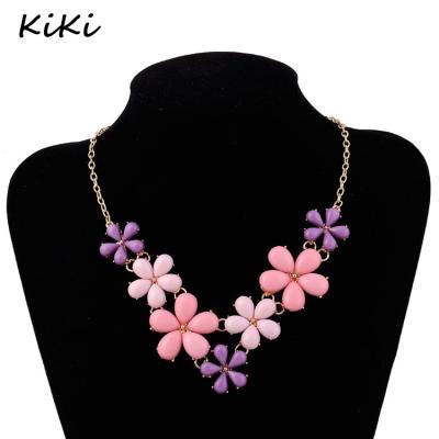 China Fashion >>>2017 Bling Big Flower Necklace Environmentally Friendly Candy Color Cute Fashion Style Statement Necklaces for sale