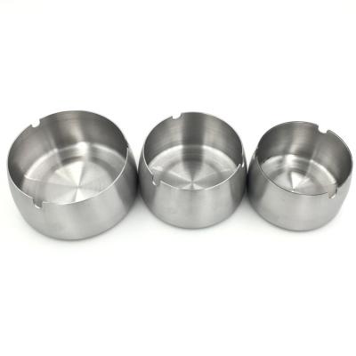 China Large Size Stainless Steel Metal Table Ashtray Home Round Stainless Steel Ashtray - L# for sale