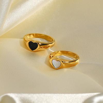 China FASHIONABLE Tasty 18K Gold Plated Black White Shell Heart Couple Ring Stainless Steel Promise Rings Waterproof Jewelry for sale