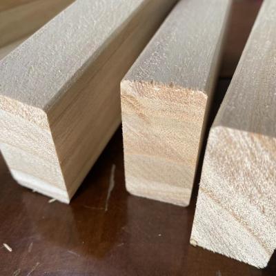 China Paulownia Holz Baublockenspielzeug mit individueller Dicke zu verkaufen