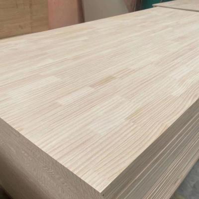 China Smooth and Clean Radiata Pine Wood Finger Joint Board for Project Solution Capability for sale