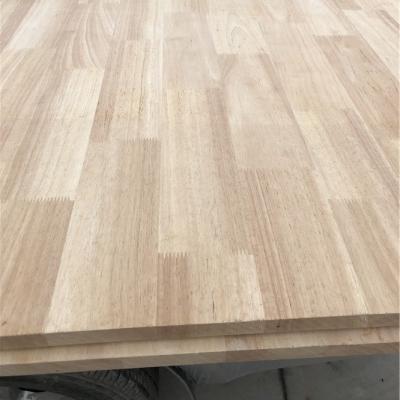 China Finger-jointed board van massief rubberen hout voor UV-tafelplank 8 mm-40 mm Dikte 100-1220 mm Breedte Te koop