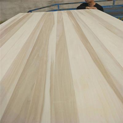 China Soild Wood Poplar Houten plaat 1220x2440mm Voor meubels Eco-vriendelijk Te koop