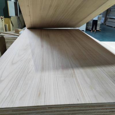 China Project Solution Capability Others FSC 100% Certified Solid Wood Multi-Layer Panels for sale