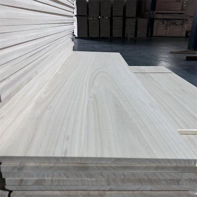 China Solid Wood Paulownia Board for Furniture Bleached Paulownia Wood Moisture Content 8%-12% for sale