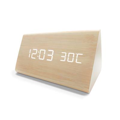 China Retro Vibrating Wireless Calendars Sleep Trainer Charging Electronic Wooden Alarm Clock for sale