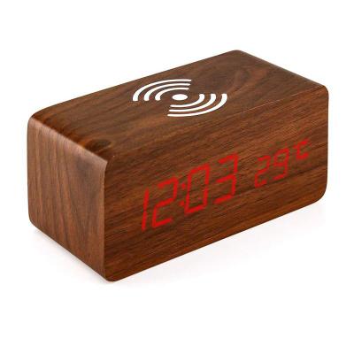 China Antique Style Home Decorate Wireless Wooden Charging Desk Clock LED Digital Alarm Clock With Temperature Display for sale