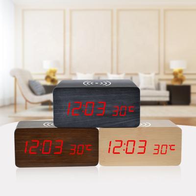 China Antique Style Wooden Charging Table Clock LED Wireless Digital Alarm Clock with Temperature Display for sale