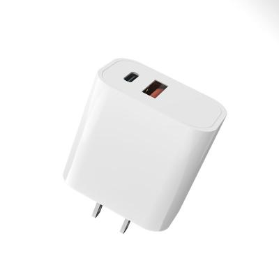 China UniversalÂ   Free sample hot sale 20W travel charger fast charger with 5V/3A, 9V/2.22A, 12/1.67A for mobile phone for sale