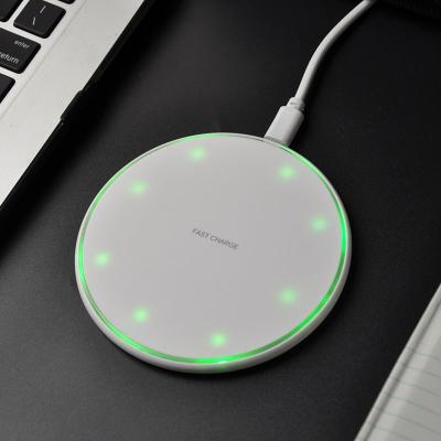 China Mobile phone portable wireless charger for earbuds QI standard wireless charger for iphone /samsung for sale