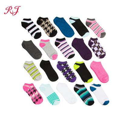 China Wholesale 100% Bamboo Fiber Colorful Anklet Shorts Women's Anti-Fault Men's Cotton Polyester Socks China Socks Wholesale 100% Bamboo Fiber Quarter Socks For Women Men for sale