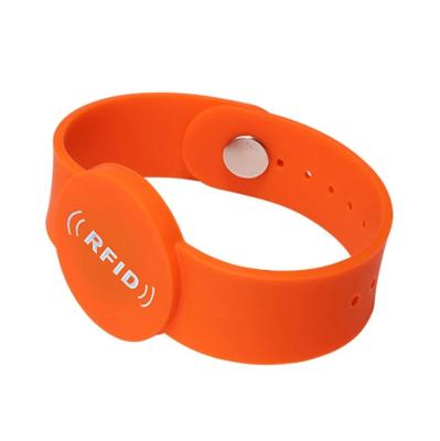 China elastic rfid wristband manufacture rfid wristband rfid tag waterproof/waterproof cheap wristband strap for sale