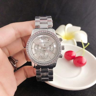 China Auto Date Outdoor waterproof digital watch best diamond brand wristwatch quartz watch for man Sport womens watches Low Price for sale