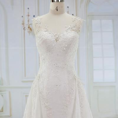 China Anti-Static Popular Style With Good Quality Venice Lace With Detachable Beads Tulle Train Lace Wedding Dress for sale