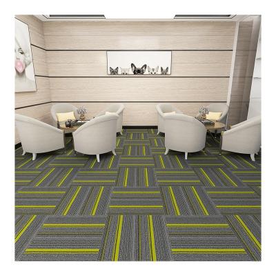 China Stain Resistant Well Designed Household Luxury Rugs Carpet Room Rug Light Carpet Tiles for sale