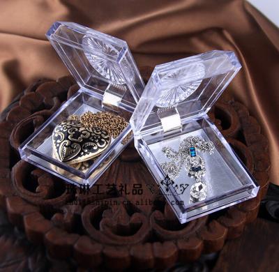 China Delicate Durable Acrylic Jewelry Display Case Recycyled With Cast Acrylic for sale