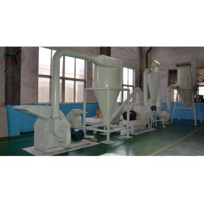 China Hotels Grinding Crusher Machine For Processing Wood Chips Into Sawdust for sale